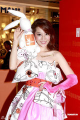 组图：钟嘉欣回应票房话题 汪圆圆向张柏芝偷师演技