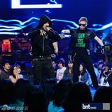 组图：韩国歌手朴基英Koonta出演尹道贤节目展歌喉
