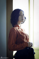 组图：赵子惠粉红写真展知性妩媚