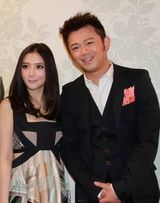 组图：众星云集时尚活动 冯绍峰携手熊乃瑾亮相