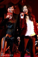 幻灯组图：珍爱女人齐聚北京 巡演发布经典连唱