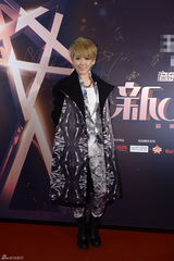 组图：众星出席新人盛典 周笔畅酷帅EXO压轴