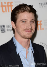 《旅途上》首映 “偷腥女”克里斯汀情变后首公开亮相