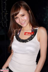 高清组图：女星齐集比基尼派对 众嫩模争妍斗丽