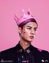 组图：张亮超模好友刘畅走红 长腿奶爸偶像颜