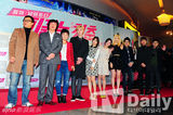 组图：李敏镐Rain等出席《热血青春》VIP试映会