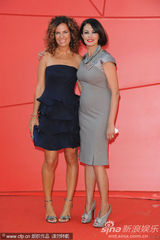 组图：《大师》记者会 玛莉亚与阿玛尼女掌门斗艳