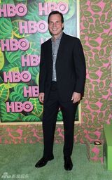 高清图：艾美奖庆功会 汤姆-汉克斯领衔HBO军团