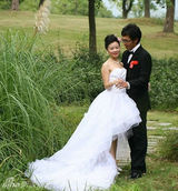 组图：华少爱子照片曝光 5岁米乐活泼可爱