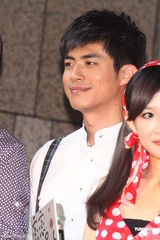 《恋恋阿里山》将播 天心赞梁正群吻功一流(图) 