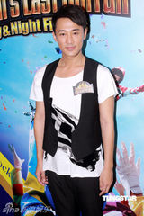 幻灯图：林峰与阿Sa(蔡卓妍)现身马场汗流浃背