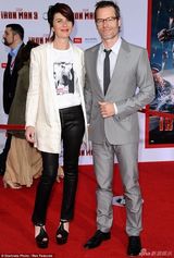 组图：《钢铁侠3》北美首映 格温妮丝春光侧露