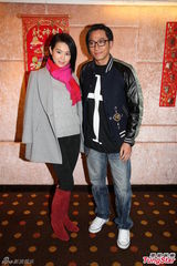 组图：《醋娘子》杀青 胡杏儿春节与家人游日本