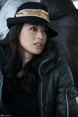 组图：《非诚勿扰2》主创做客 三女星造型各异