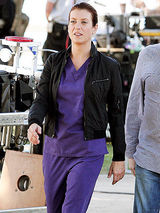 幻灯：贝克汉姆机场轻装现身 朱莉皮特外出就餐