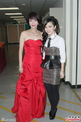 组图：TVB新春庆典众星云集 谢天华披肩发搞怪