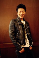 组图：《城市游戏》发预告 窦骁渴望拍武侠片