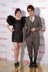 幻灯：北京流行音乐典礼红毯 梁静茹婚后首次亮相