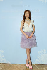 组图：叶熙祺时装秀场真空上阵演绎极致诱惑