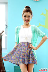 组图：炎亚纶为郭雪芙做心肺复苏 遭粉丝威胁