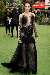 高清图：《白雪公主与猎人》伦敦首映 塞隆美艳