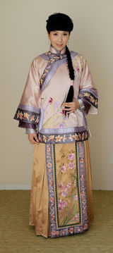 组图：《江山风雨几多情》热拍 杨恭如演绎革命女侠