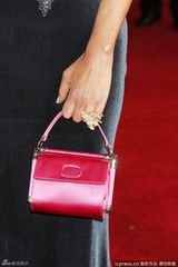 高清组图：奥斯卡红毯邓文迪黑色拼接礼服亮相