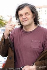 组图：一种注目单元记者会 评审团主席携评委亮相