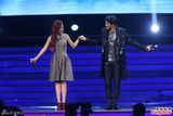 组图：中歌榜演唱会 王力宏张靓颖牵手压轴