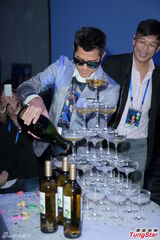 组图：郭富城戴墨镜宣传巡演 邀发哥合作寒战2