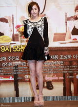 组图：韩剧《浪漫小镇》宣传 成宥利闵孝琳美腿PK