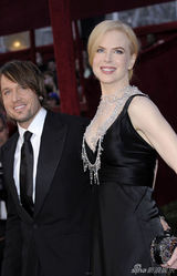 策划:女神妮可恐再婚变 盘点与厄本8年恩爱瞬间