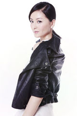 组图：戴娇倩最新写真   淡雅知性展轻熟女魅力