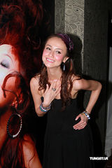 幻灯图：戴妮廷摄影展 陈冠希TWINS私房照曝光