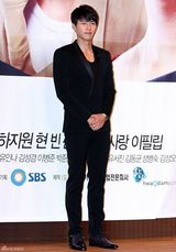 组图：玄彬河智苑亲密携手宣传新剧《秘密花园》