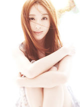 组图：张俪曝梦幻写真 纯美精灵轻舞飞扬