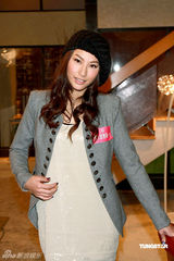 幻灯图：苟云慧笑言是“绝缘” 不惧与黄宗泽传绯闻