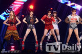 组图：韩团4minute《M COUNTDOWN》夺冠