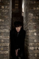 组图：李治廷伦敦拍摄写真 启发音乐灵感创作专辑