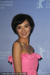 幻灯图集：《团圆》登场 王全安携卢燕莫小棋亮相