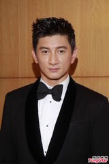 组图：吴奇隆曝过年与刘诗诗出游 已见过家长