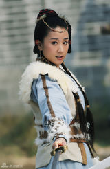 组图：穆桂英成PK之王 苗圃舞剑弄刀乐无穷