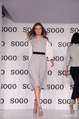 组图：时尚篇春夏服装汇演 张彤吴妍君周莹走秀