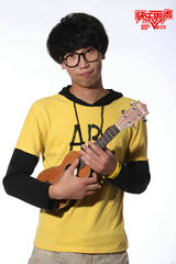 组图：“音乐怪咖”王启快男舞台大唱神曲