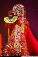 高清组图：李玉刚人民大会堂开唱 挑战维塔斯