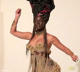 高清图：碧昂斯拍非洲灵感大片 狂野造型显大气