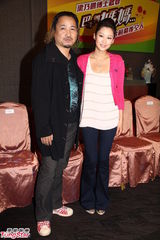 组图：《巴不得》办晚宴 汪明荃黄淑仪再聚首