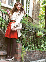 组图：日本模特宫田聪子示范89款秋季服饰搭配