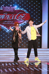 高清组图：周笔畅录制大牌生日会 熊猫舞可爱无敌