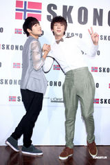 高清组图：俊英同俊台北走秀 帅气可爱表现专业